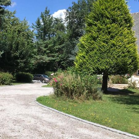Crown Roads Bed & Breakfast Le Faouët Екстериор снимка