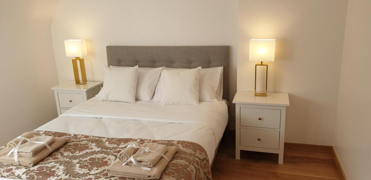 Crown Roads Bed & Breakfast Le Faouët Екстериор снимка
