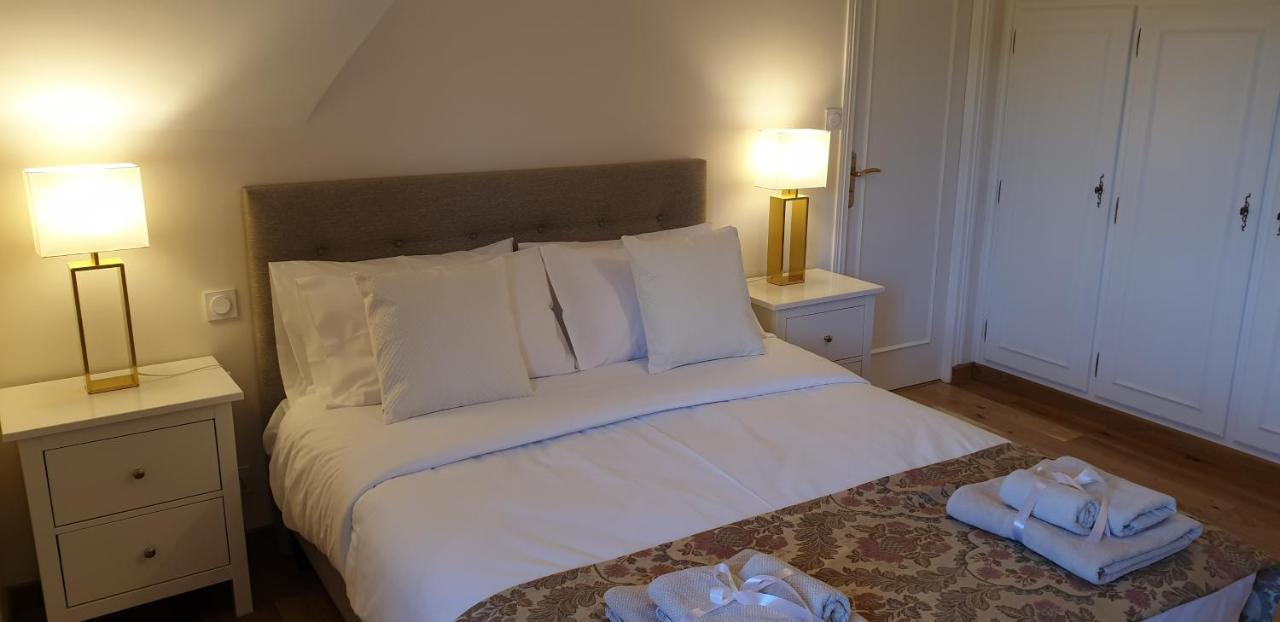 Crown Roads Bed & Breakfast Le Faouët Екстериор снимка