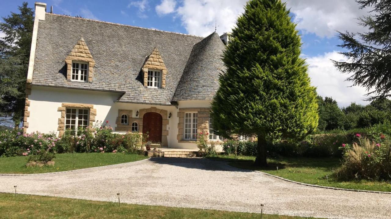 Crown Roads Bed & Breakfast Le Faouët Екстериор снимка